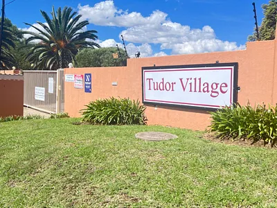 2 Bedroom Townhouse For Sale in Johannesburg - xvb1.webp