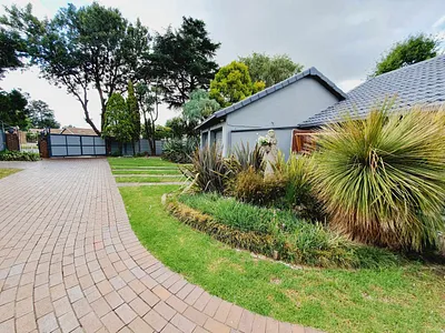 3 Bedroom House For Sale in Alberton - pWZ1.webp