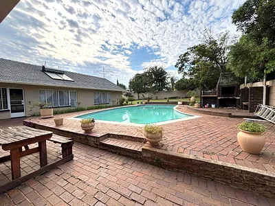 4 Bedroom House For Sale in Johannesburg - PyL4.webp