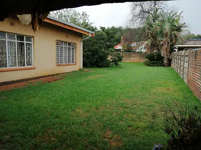 5 Bedroom House For Sale in Kempton Park - zyjP.webp