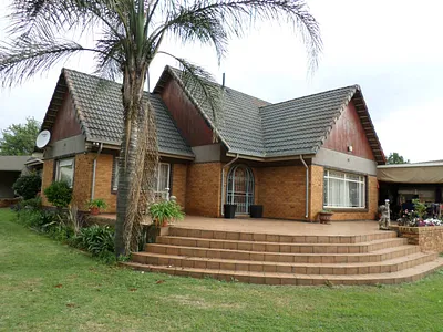 3 Bedroom House For Sale in Bredell, Kempton Park - iImk.webp