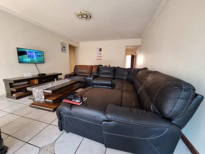 2 Bedroom Townhouse For Sale in Benoni - S8pf.webp