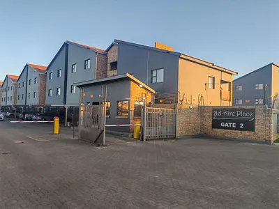 2 Bedroom Townhouse For Sale in Kempton Park - ez7Q.webp