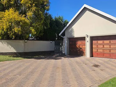 3 Bedroom House For Sale in Alberton - I2NU.webp