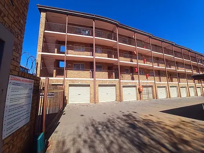 2 Bedroom Apartment For Sale in Kempton Park AH, Kempton Park - 3u1g.webp