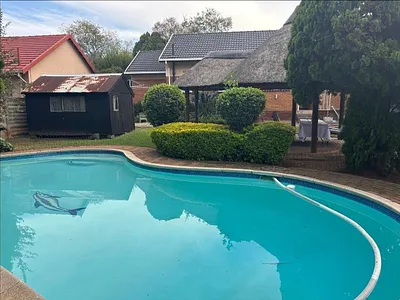 3 Bedroom House For Sale in Alberton - NRby.webp