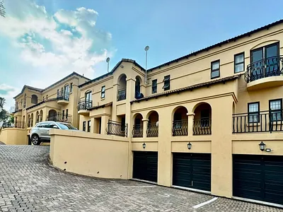 2 Bedroom Townhouse For Sale in Johannesburg - oD0b.webp