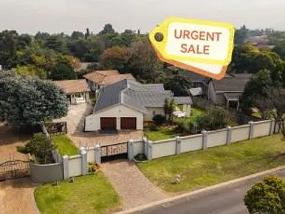5 Bedroom House For Sale in Alberton - 0KVE.webp