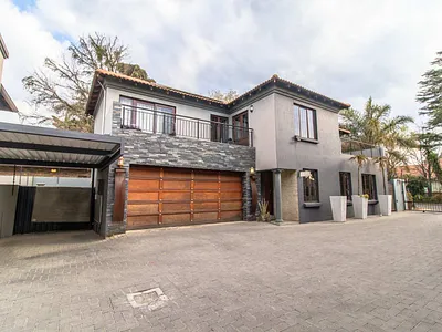 3 Bedroom Townhouse For Sale in Alberton - yui4.webp