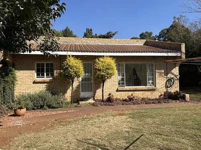 3 Bedroom House To Rent in Benoni - 1cgK.webp