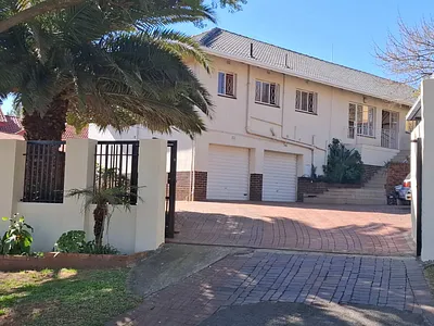 3 Bedroom House For Sale in Johannesburg - zuW6.webp