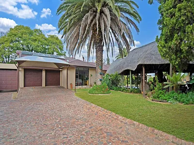 5 Bedroom House For Sale in Boksburg - Vrrs.webp