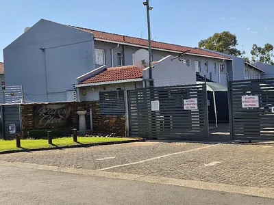 2 Bedroom Apartment For Sale in Boksburg - E84u.webp
