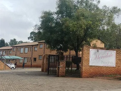 2 Bedroom Townhouse For Sale in Johannesburg - 68nt.webp