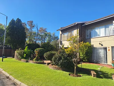 2 Bedroom Townhouse For Sale in Alberton - hr6z.webp