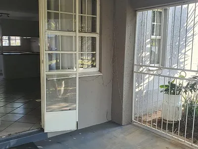 2 Bedroom Townhouse For Sale in Alberton - KRJi.webp