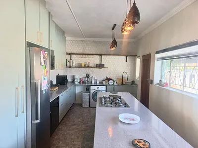 3 Bedroom House For Sale in Germiston - 4Lpz.webp