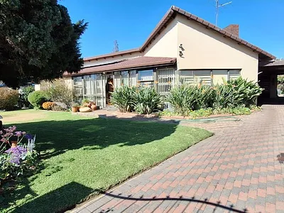3 Bedroom House For Sale in Alberton - Jk2t.webp