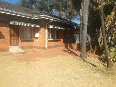 6 Bedroom House For Sale in Kempton Park - FmLb.webp