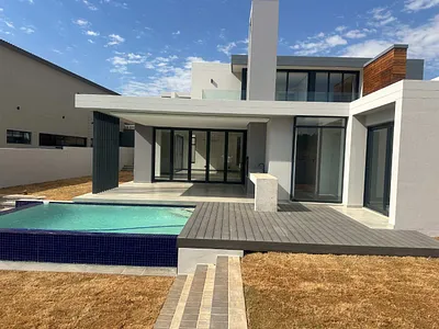5 Bedroom House For Sale in Eye Of Africa, Eikenhof - zMAC.webp