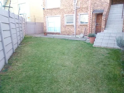 2 Bedroom Townhouse For Sale in Kempton Park - htqr.webp