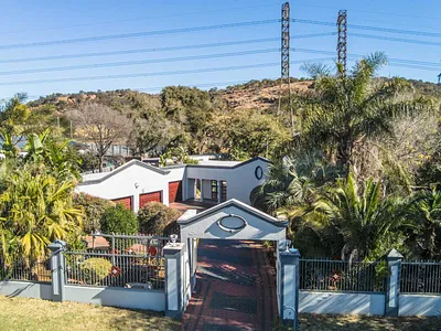 4 Bedroom House For Sale in Alberton - haQH.webp