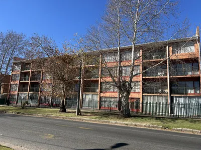2 Bedroom Apartment For Sale in Benoni - YE7N.webp