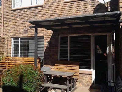 2 Bedroom Townhouse For Sale in Boksburg - WYvB.webp