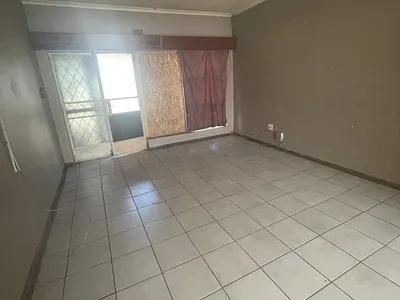 3 Bedroom House For Sale in Boksburg - doEq.webp