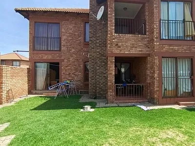 2 Bedroom Townhouse For Sale in Kempton Park - bPEF.webp