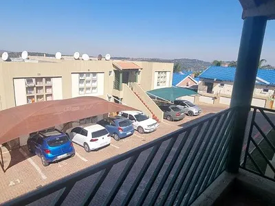 2 Bedroom Apartment For Sale in Winchester Hills, Johannesburg - img