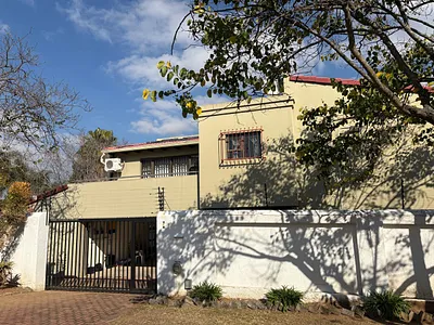 5 Bedroom House For Sale in Sandton - gCad.webp