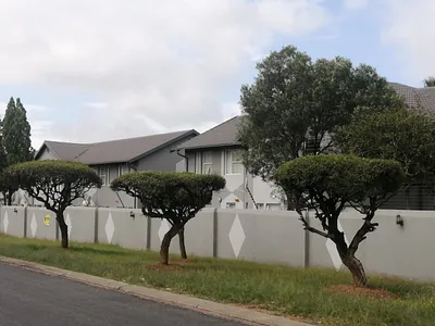 2 Bedroom Townhouse For Sale in Johannesburg - d9TE.webp