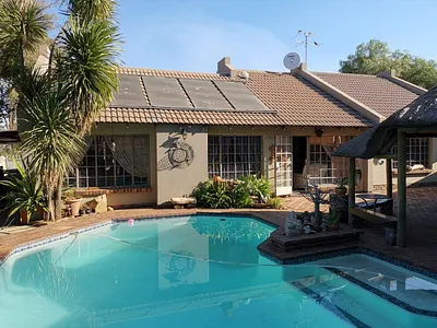 2 Bedroom House For Sale in Springs - img