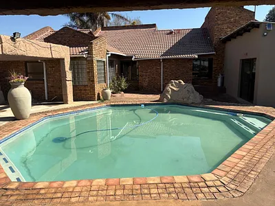 3 Bedroom House For Sale in Johannesburg - lTXG.webp