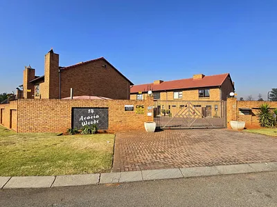 2 Bedroom Townhouse To Rent in Alberton - img