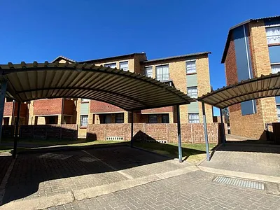2 Bedroom Townhouse For Sale in Alveda, Johannesburg - N7dB.webp