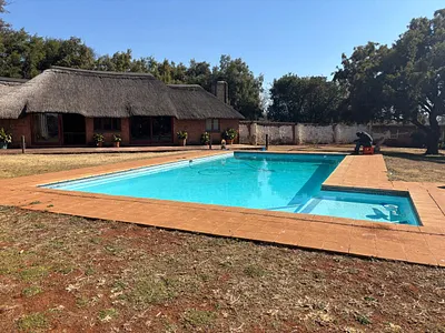 Farm For Sale in Tedderfield AH, Eikenhof - JSJa.webp