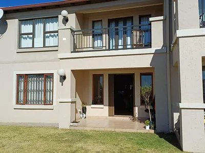 2 Bedroom Townhouse For Sale in Alberton - zLm3.webp