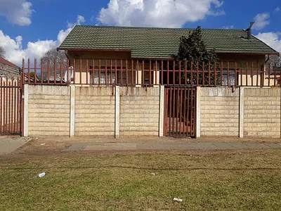 3 Bedroom House For Sale in Johannesburg - dgWZ.webp