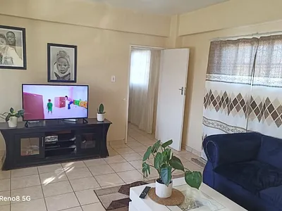 1.5 Bedroom Apartment For Sale in Rosettenville, Johannesburg - 93ja.webp