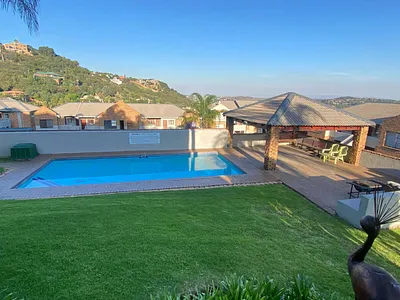 2 Bedroom Townhouse For Sale in Johannesburg - BrGZ.webp