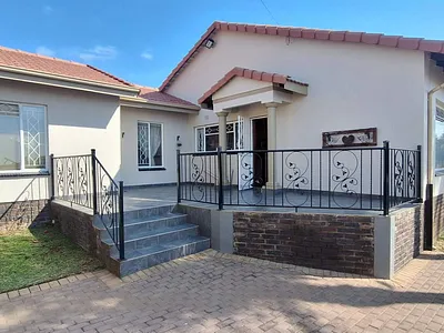 3 Bedroom House For Sale in Alberton - JGbP.webp
