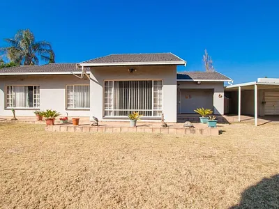 3 Bedroom House For Sale in Kempton Park - FHdo.webp