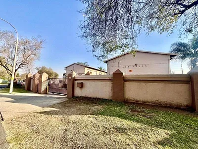1 Bedroom Apartment For Sale in Alberton - YzAo.webp