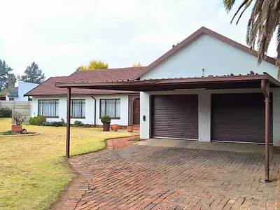 5 Bedroom House For Sale in Alberton - fXoE.webp