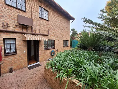 3 Bedroom Townhouse For Sale in Alberton - zLfW.webp