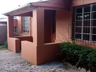 3 Bedroom House For Sale in Johannesburg - pdrk.webp