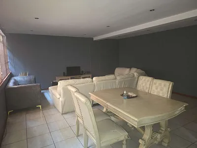 2 Bedroom Apartment For Sale in Johannesburg - Bkz5.webp