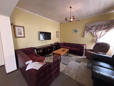 3 Bedroom House For Sale in Johannesburg - k3UF.webp